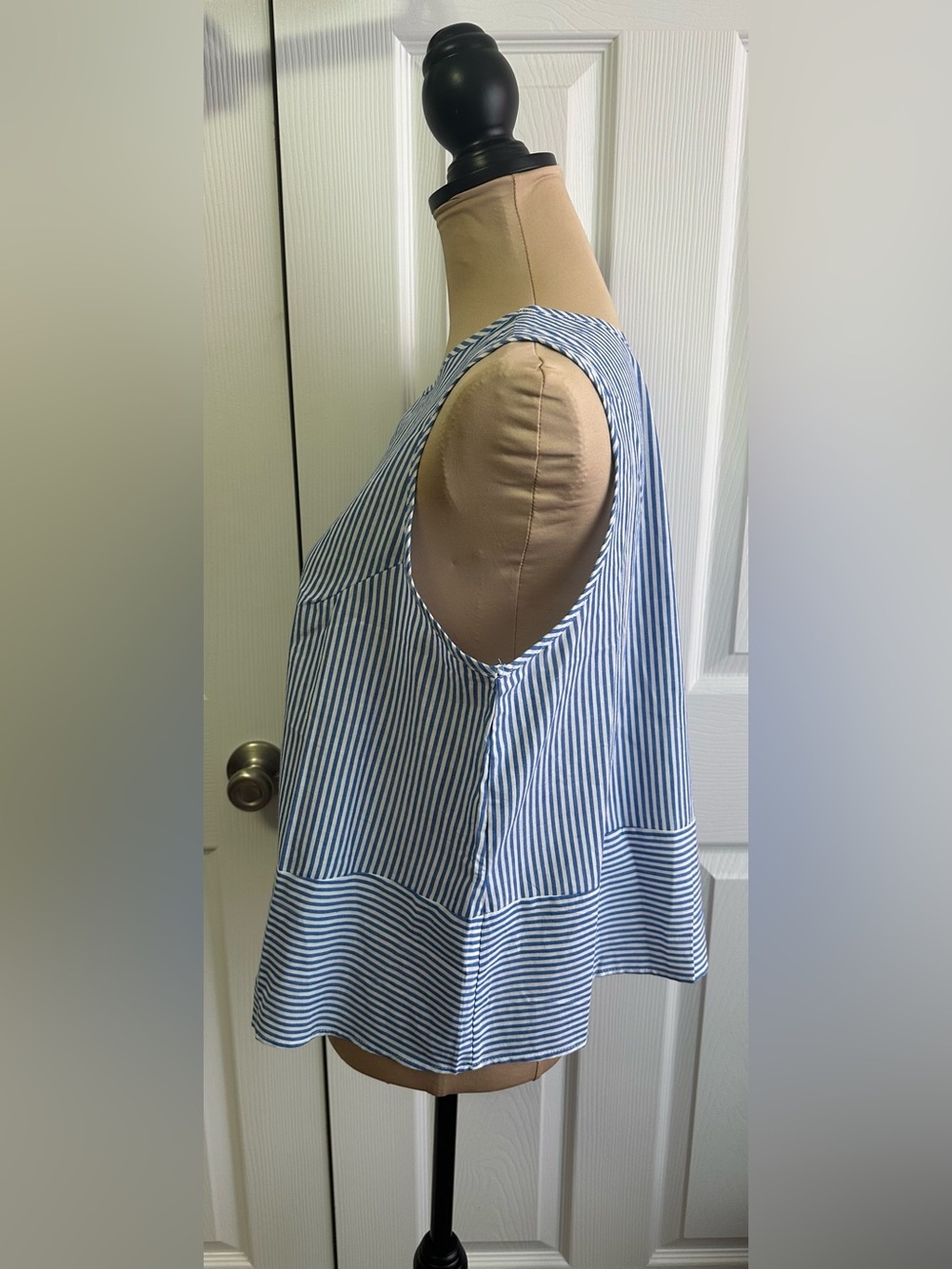 Sleeveless Blue & White Striped Tank Top - Picture 2 of 6